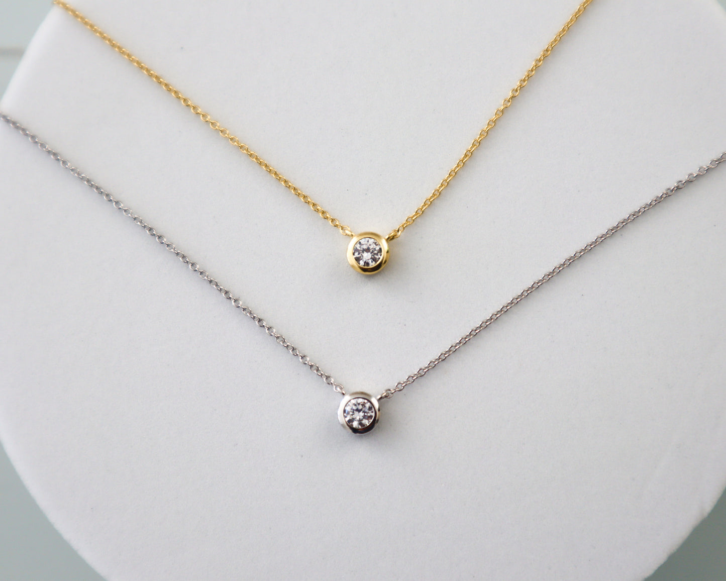 BEZEL NECKLACE