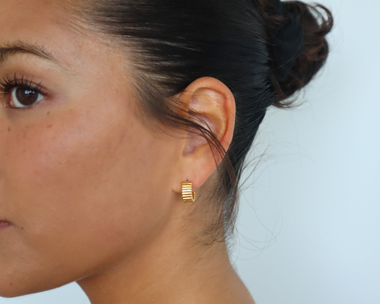 TEXTURED HOOP STUDS