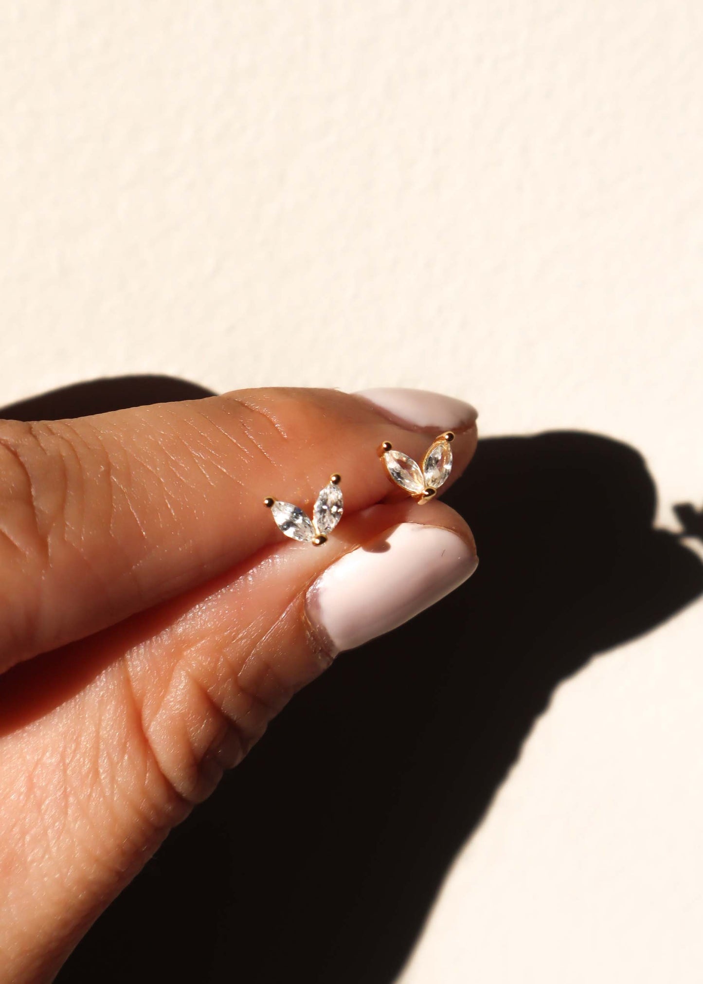 2 PETAL STUDS