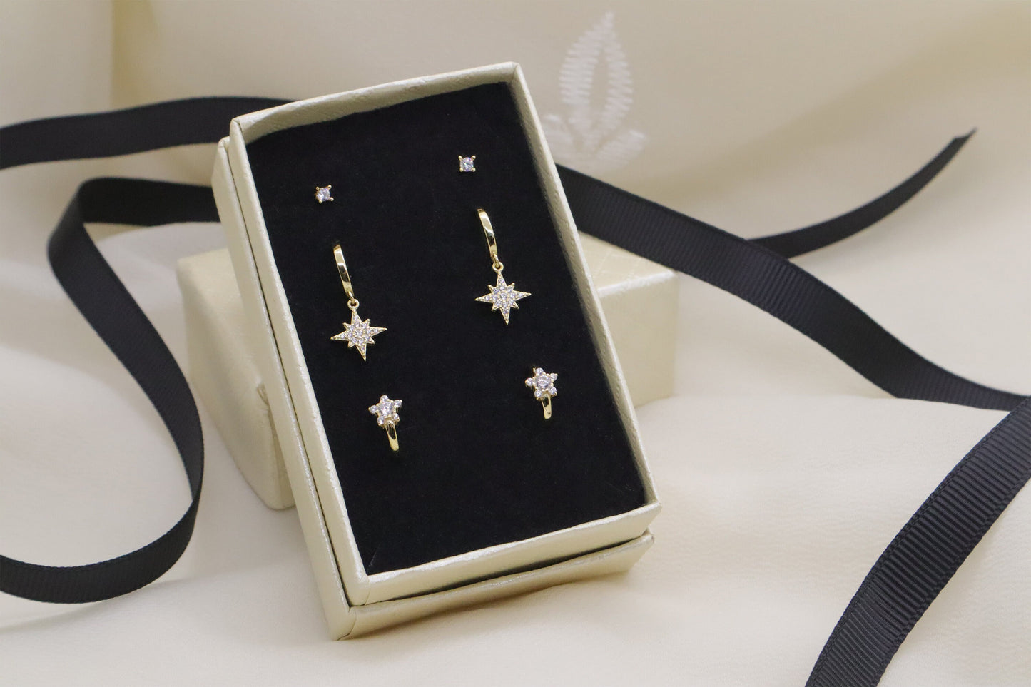 STARBURST EARRING SET