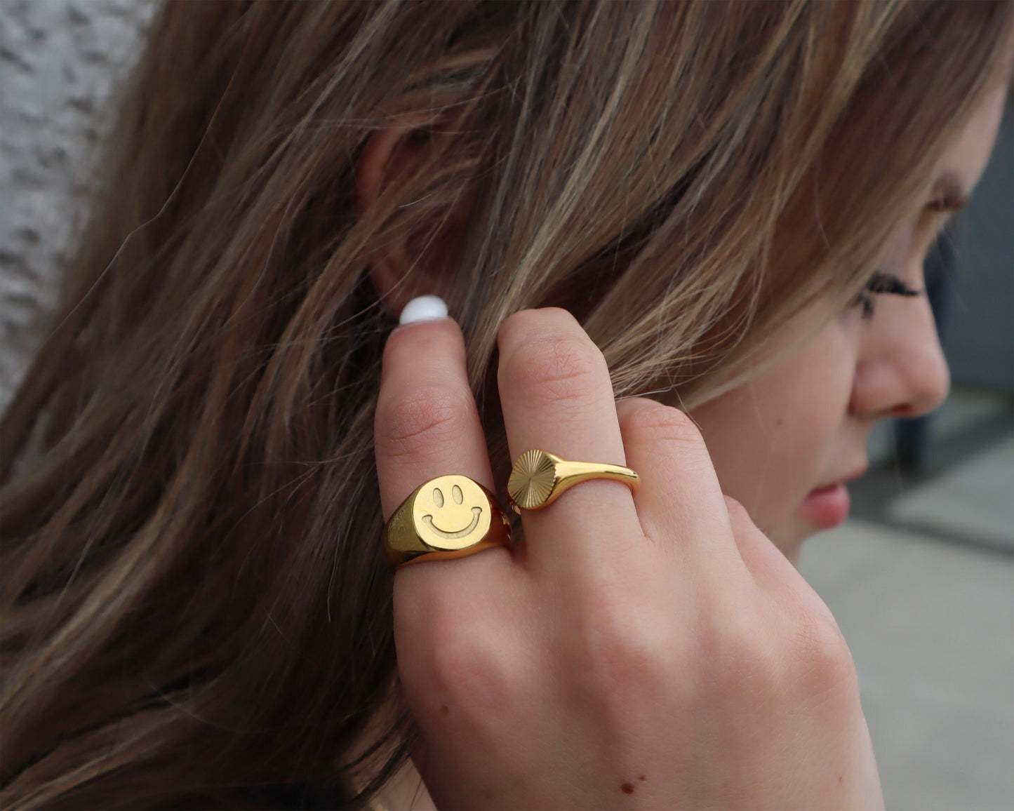 SMILEY FACE RING